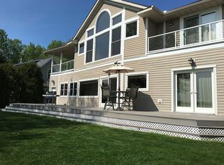 2365 Medicine Lake Blvd E, Plymouth, MN 55441