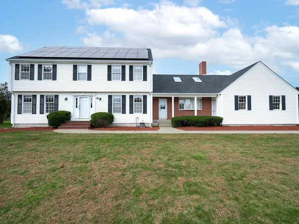 50 Meadowlark Dr, Seekonk, MA 02771