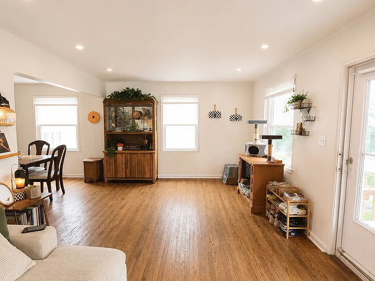 6031 Winthrop Ave — Photo 3