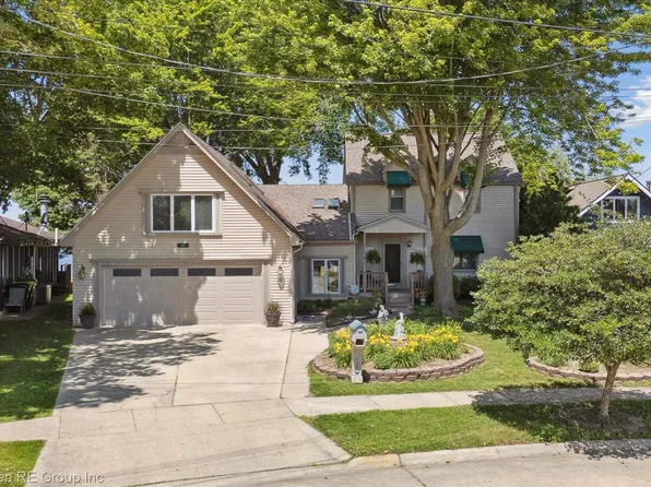 25 Potter Dr, Belleville, MI 48111