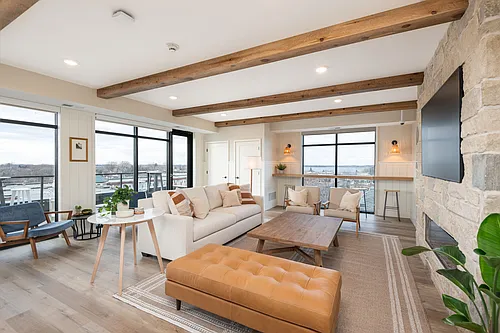 The Uptown Apartments Photo 1