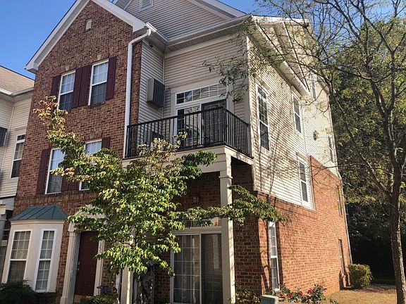 5th image of 3995 NE 14th Ct