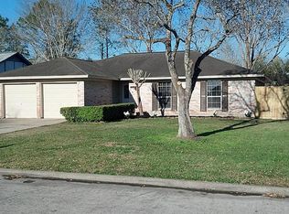 4830 Heathrow Ln, Alvin, TX 77511