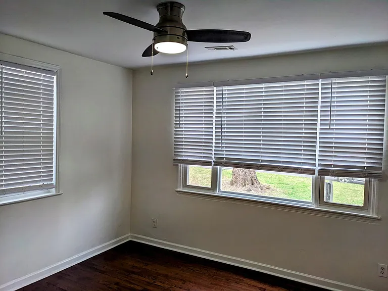 1272 Almont Dr SW — Photo 11
