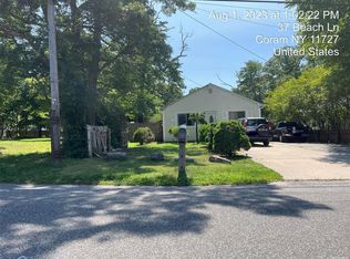 36 Beach Ln, Coram, NY 11727