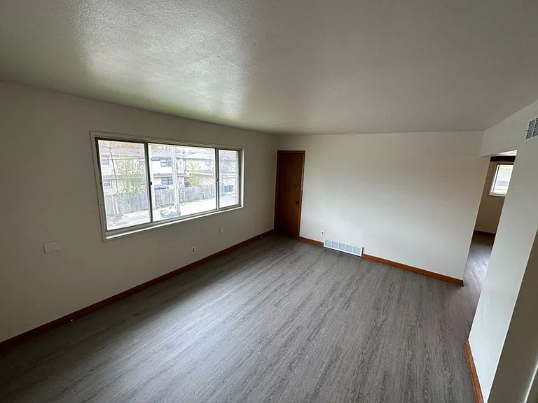 7731 W Hampton Ave. (8 Unit) — Photo 6