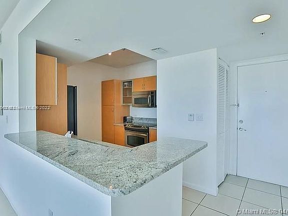 2nd image of 18800 NE 29th Ave APT 1018