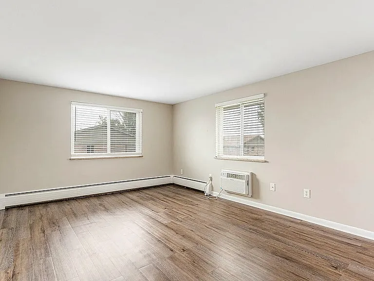1150 S Allison St — Photo 6