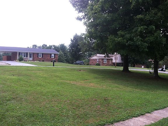 Nice sized front yard