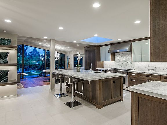 5th image of 997 N Terrace Hills Dr