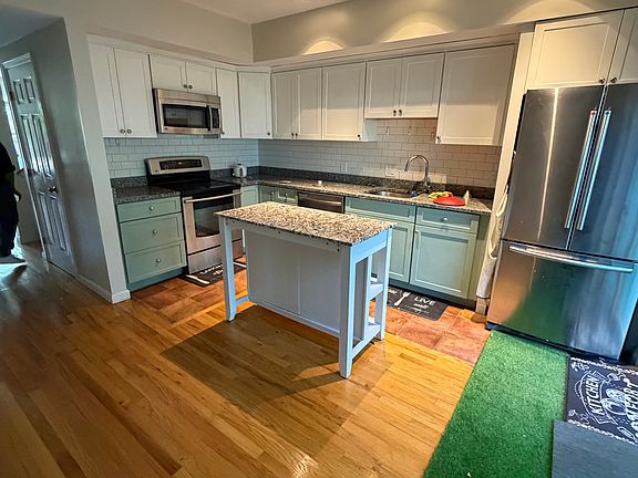 3rd image of 189 Richdale Ave #2