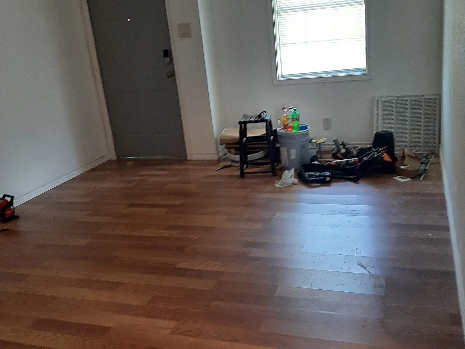 2 bed, 800 sqft, $1,200 — Photo 2
