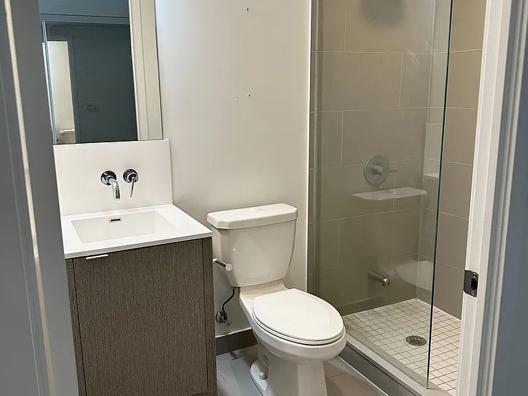 88 Harbour St #1610 — Photo 6