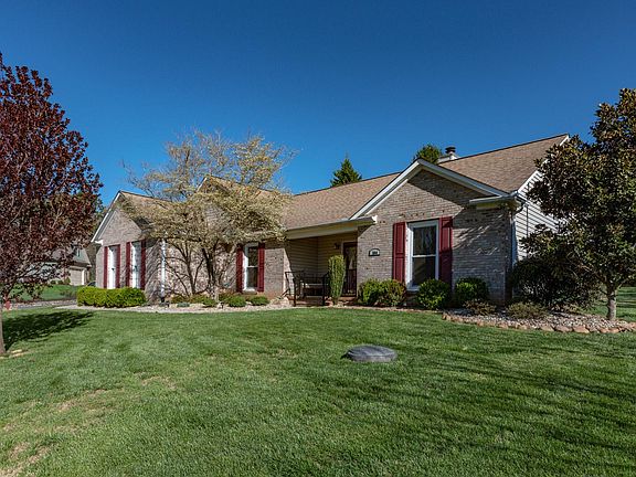 4th image of 104 Saligugi Cir