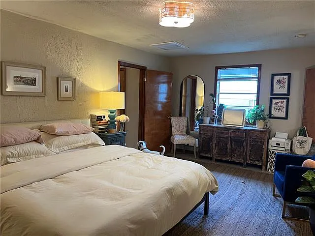 2617 Danneel St — Photo 6