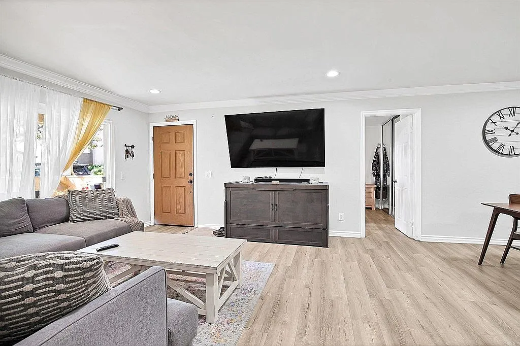 5054 Los Morros Way — Photo 1