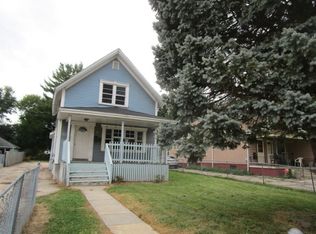 74 S Crystal Ave, Elgin, IL 60123