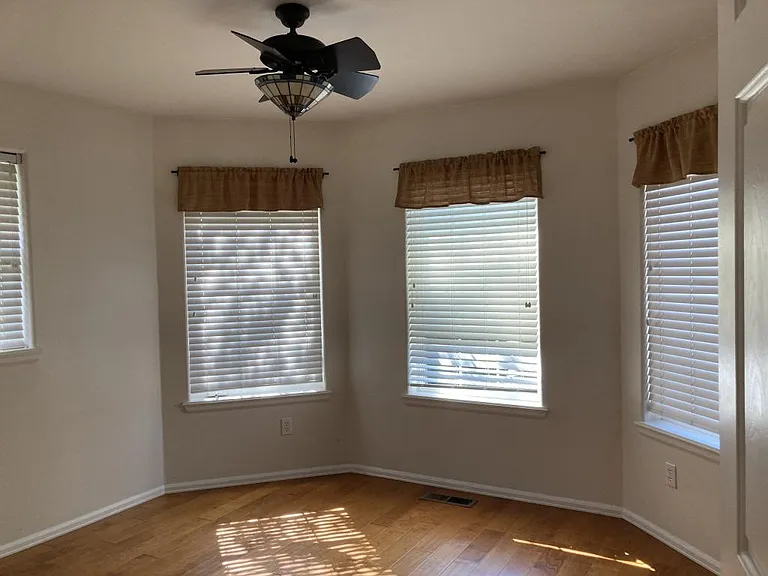 929 Nadia Way — Photo 24