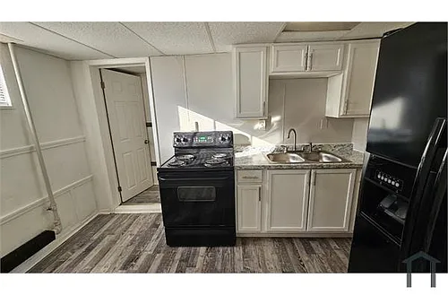 4857 Lewis Ave Photo 1