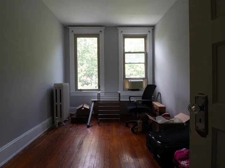 148 Adams St NW — Photo 7