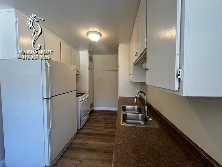 514 S Grevillea Ave — Photo 9