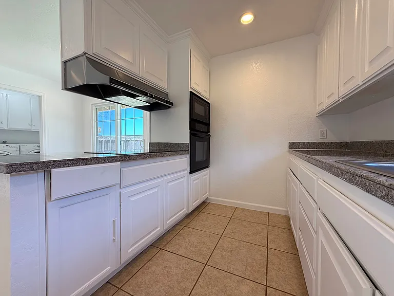 35930 Vinewood St — Photo 11