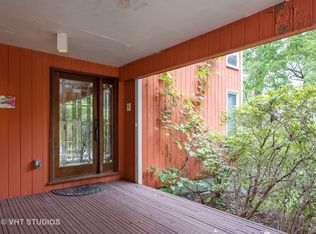 1998 Sleepy Hollow Rd, Dundee, IL 60118