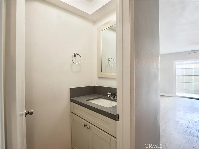 1745 E Woodbury Rd — Photo 11