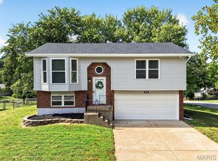3804 Larkspur Lndg, Imperial, MO 63052