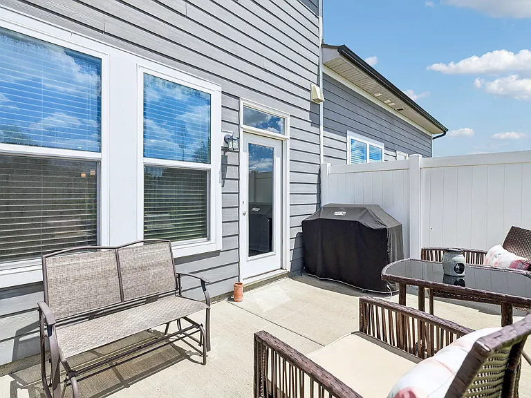 408 Wooden Shoe Way — Photo 28