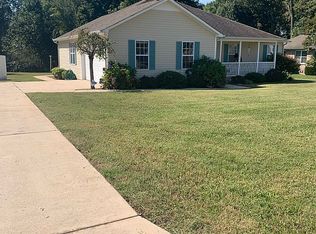201 Lakeview Dr, Decherd, TN 37324