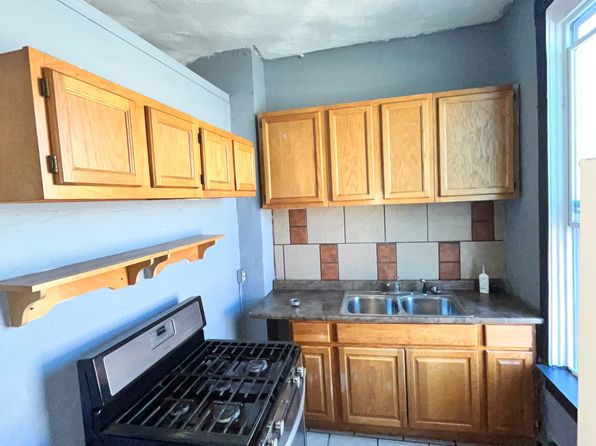 1327 Elam St #5