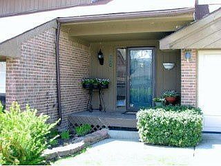 2nd image of 6864 Indian Creek Dr