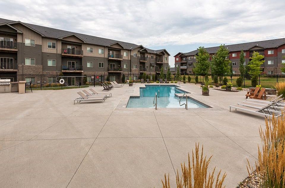 Community pool and exterior of buildings at Avenue 204.