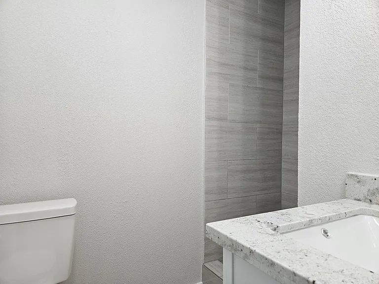 5403 Meadow Creek Ln — Photo 16