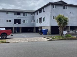 166 NE 8th St APT 2, Newport, OR 97365