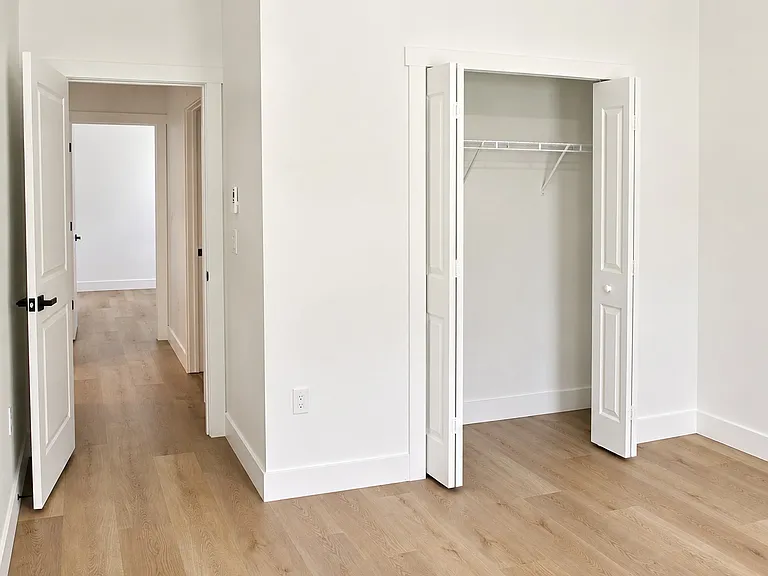820 26th Ave E #102 — Photo 10