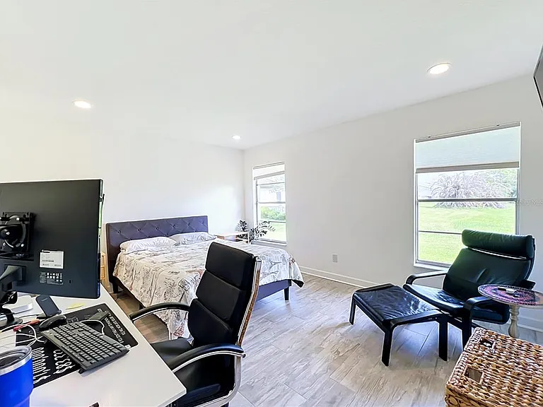 5501 Memorial Dr — Photo 36