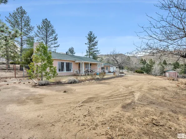 432 Pine Nut Rd, Coleville, CA 96107