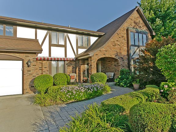 3rd image of 6025 W 130th Pl