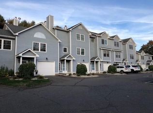 808 Fieldstone Ct, Colchester, CT 06415