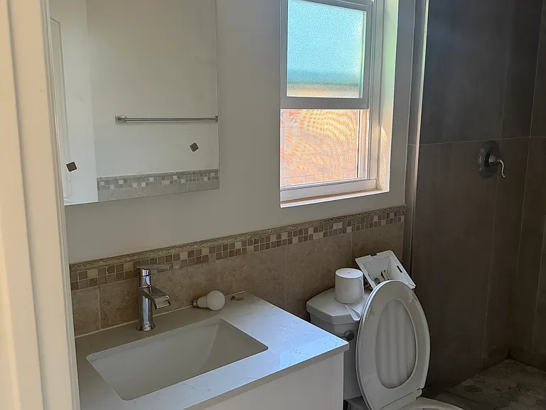 221 S Marguerita Ave #A — Photo 8