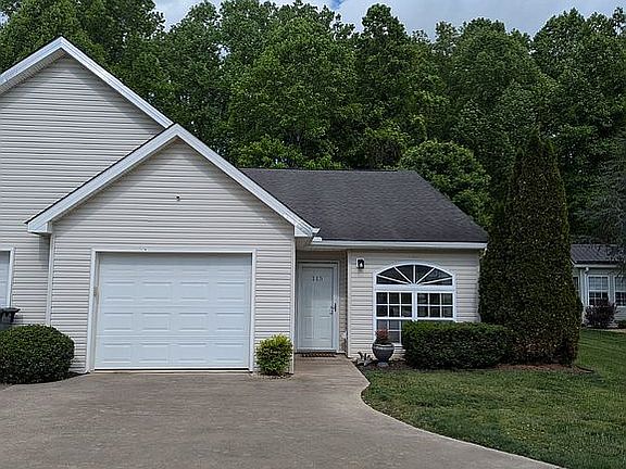 2nd image of 115 Willow Oak Ct