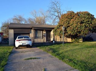 809 Rosewood Ln, Arlington, TX 76010