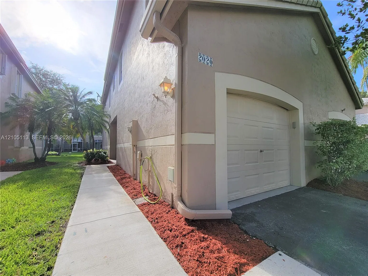 Sectors 3 & 4 Boundary Pl — Photo 2
