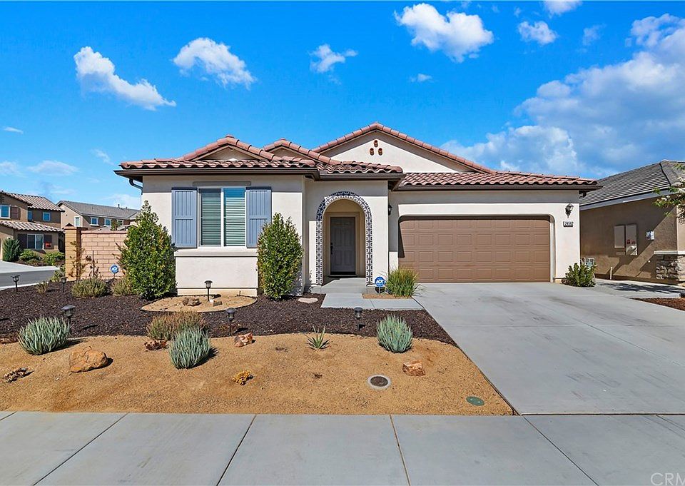1st image of 24562 Comanche Creek Dr