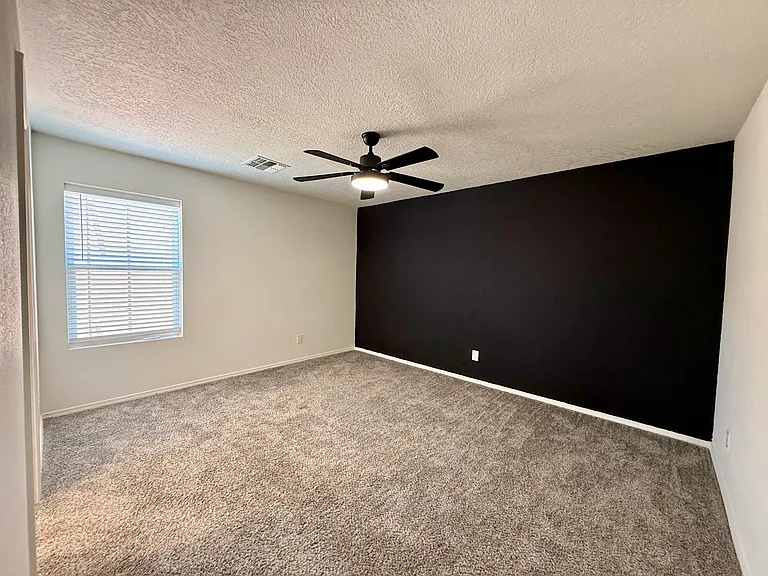 267 San Clemente Ave NW — Photo 17