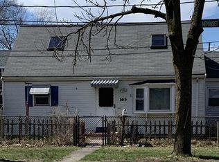 165 Neponset Valley Pkwy, Hyde Park, MA 02136