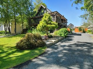 183 Grove St, Northampton, MA 01060