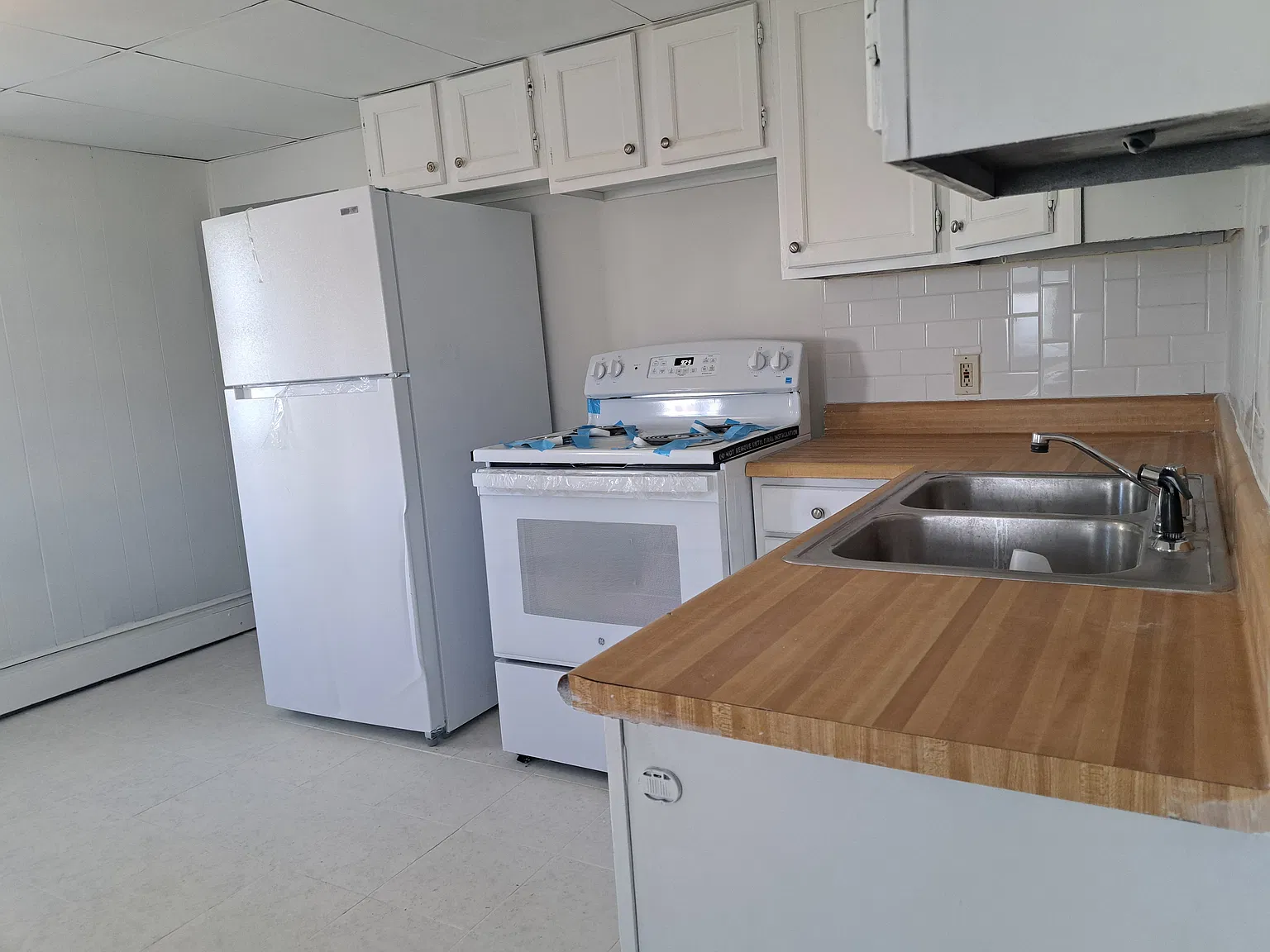 3 bed, 1100 sqft, $1,300 — Photo 3
